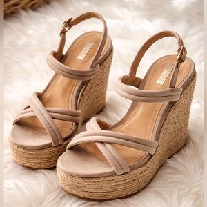 Elegant Tan Wedge Sandals